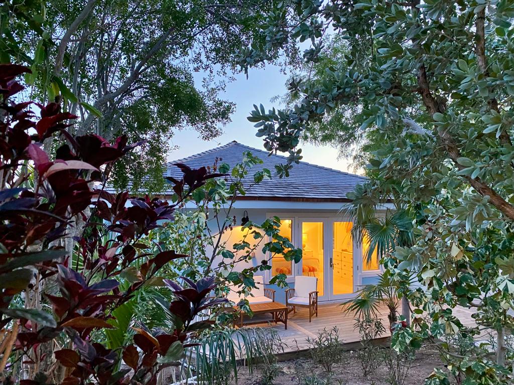 Amani House Exuma 8 house in the evening